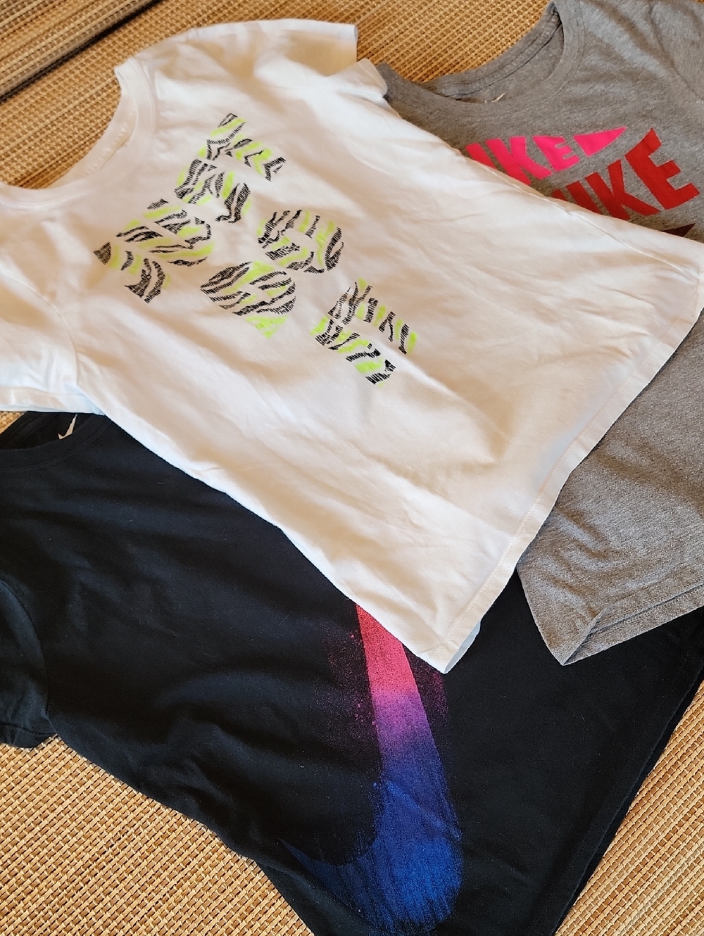 Nike Kids Athletic Graphic Tee Lot
